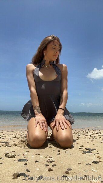 daniblu6 Nude Leaks Photo 16