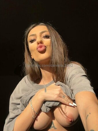 daniela.2002 Nude Leaks Photo 17