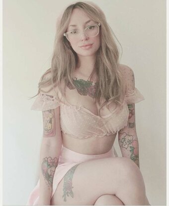 Daniela Bos Nude Leaks Photo 3