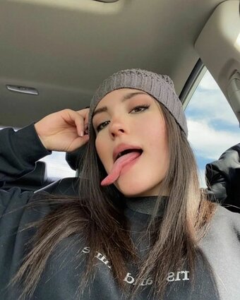 Daniela Flores / Floresdani318 Nude Leaks OnlyFans Photo 2