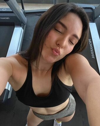 Daniela Flores / Floresdani318 Nude Leaks OnlyFans Photo 6