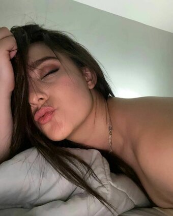 Daniela Flores / Floresdani318 Nude Leaks OnlyFans Photo 9
