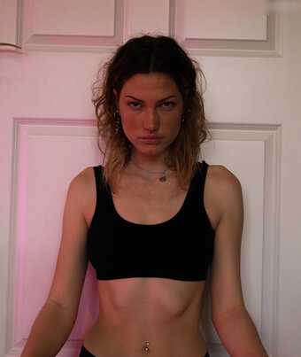 Daniela Gremm Nude Leaks Photo 10