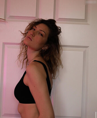 Daniela Gremm Nude Leaks Photo 12