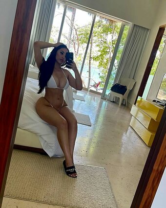 Daniela Meneses / danimeneses._ / https: / menesesdaniela Nude Leaks Photo 17