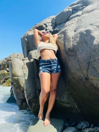 Daniela Riaz / danielaoficial.cl / danielaoficial18 Nude Leaks OnlyFans Photo 17
