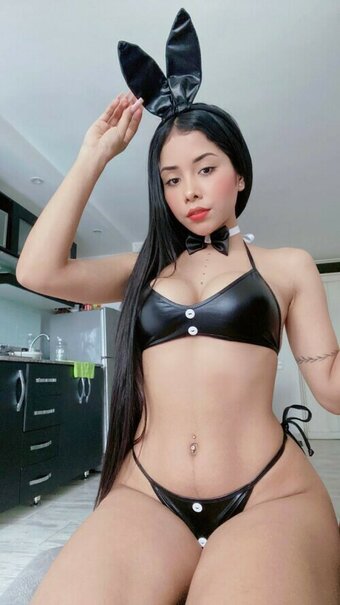 danielarb2000 / Daniela.ronquillo_b Nude Leaks OnlyFans Photo 16