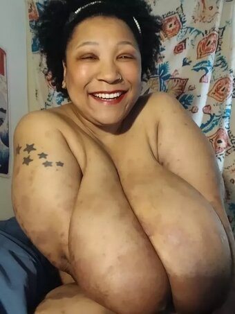 DaniellaTripleX / https: Nude Leaks Photo 2