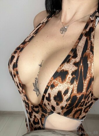 danielle_88 Nude Leaks Photo 19