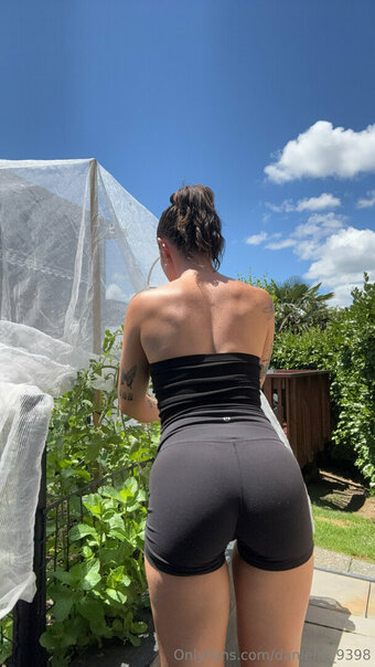 danielle_9398 Nude Leaks Photo 2