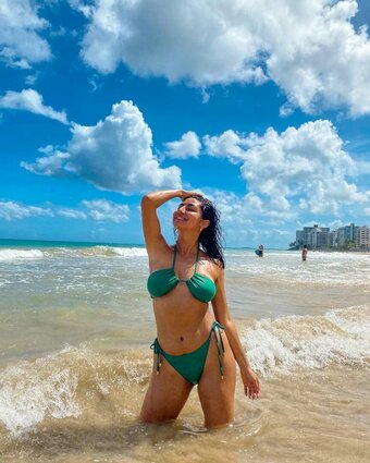 Danielle Baez / danibaez Nude Leaks Photo 13