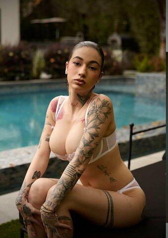 Danielle Bregol Nude Leaks Photo 1