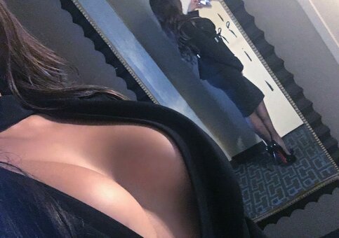 Danielle Carrera / danielacarreraa / daniellecarrera Nude Leaks OnlyFans Photo 8