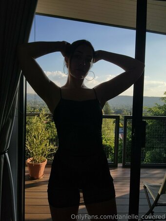danielle_covered Nude Leaks Photo 9