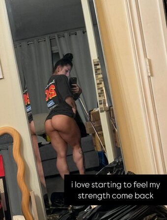 Danielle Georgacopoulos / dgeorgiee Nude Leaks Photo 1