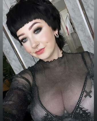 Danielle Hunt / huntmag / thedaniellehunt Nude Leaks OnlyFans Photo 12