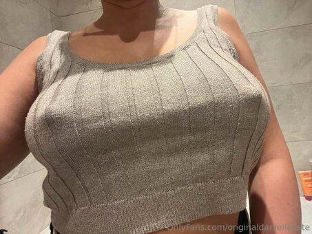 Danielle Kate / daniellekatewroe / originaldaniellekate Nude Leaks OnlyFans Photo 6