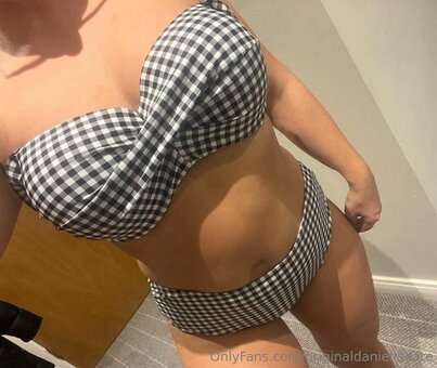 Danielle Kate / daniellekatewroe / originaldaniellekate Nude Leaks OnlyFans Photo 25