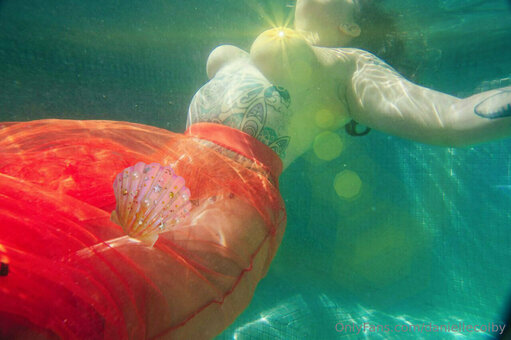 daniellecolby Nude Leaks Photo 27