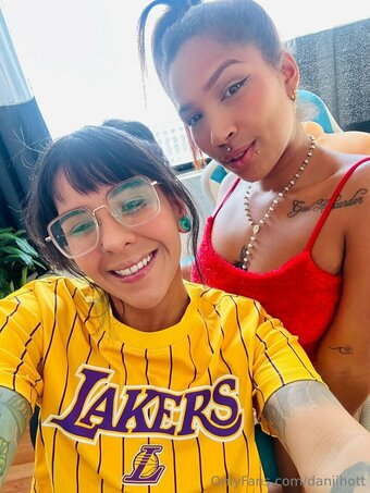 daniihott Nude Leaks Photo 4