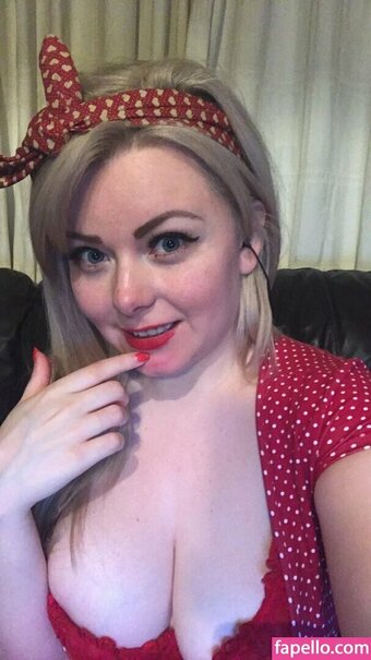 Danni / curvydanni / curvydannixo Nude Leaks OnlyFans Photo 8