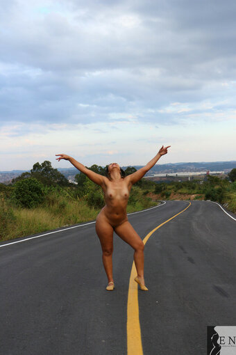 Danydanceroficial / dancer_dd / https: Nude Leaks Photo 12