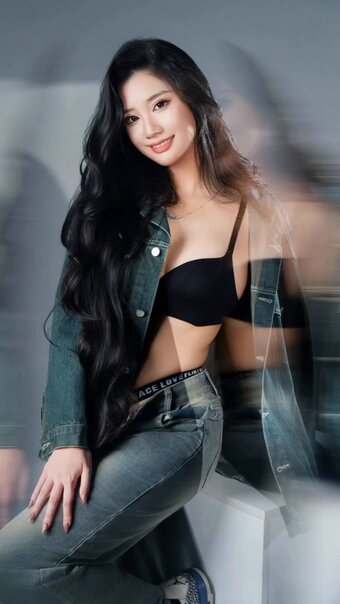 Daphne Cui / daphczy_ / daphneczy_ / daphnekoenigsegg_ Nude Leaks Photo 2