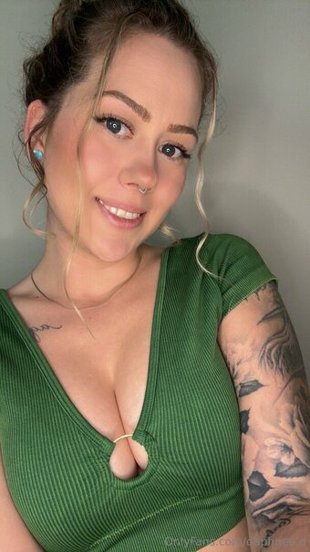 daphnee.d Nude Leaks Photo 1