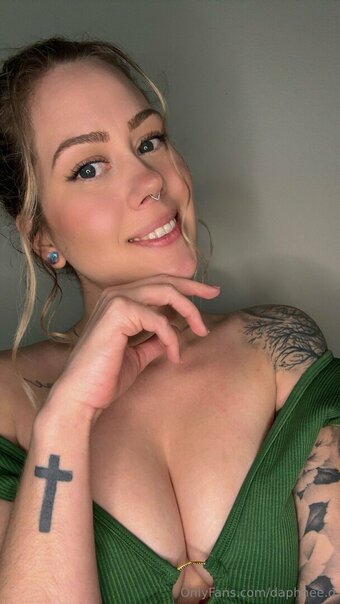 daphnee.d Nude Leaks Photo 2