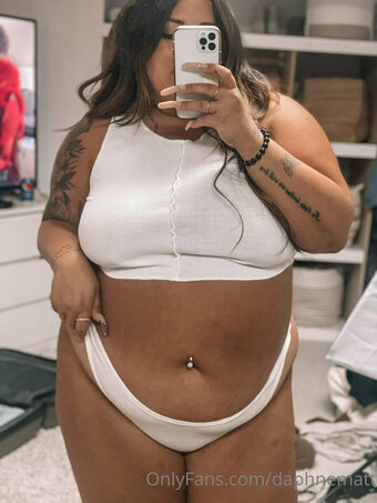 daphnematt Nude Leaks Photo 19