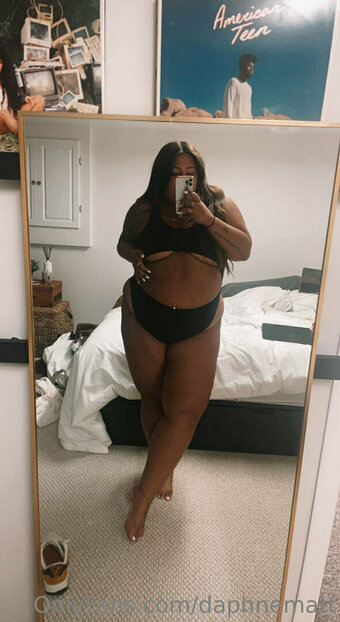 daphnematt Nude Leaks Photo 28