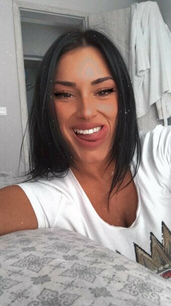Daqnagold / daqna_gold Nude Leaks OnlyFans Photo 12