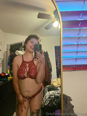 darbilicious Nude Leaks Photo 1