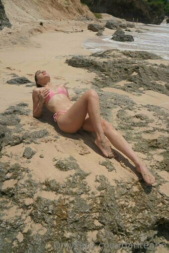 daritenne Nude Leaks Photo 7