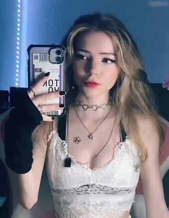 darkredsakura Nude Leaks Photo 10