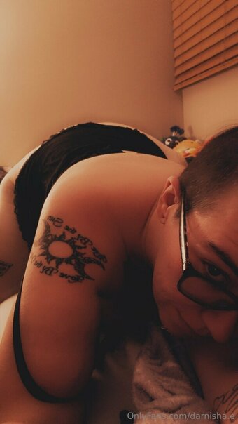 darnisha.e Nude Leaks Photo 4