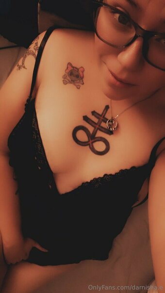 darnisha.e Nude Leaks Photo 6