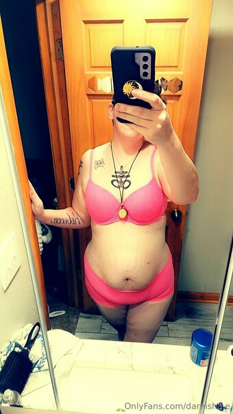 darnisha.e Nude Leaks Photo 17