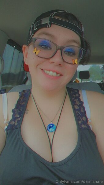 darnisha.e Nude Leaks Photo 24