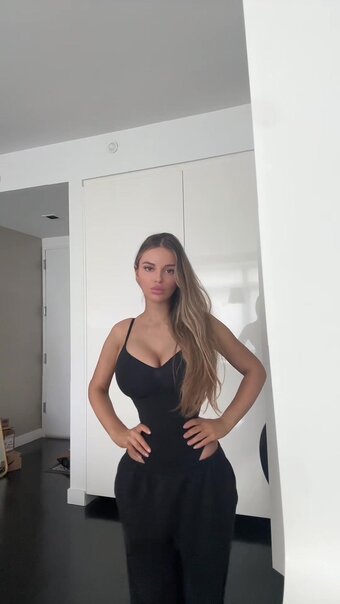 dash.mln Nude Leaks Photo 12