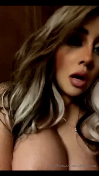 datsyacuna Nude Leaks Photo 3