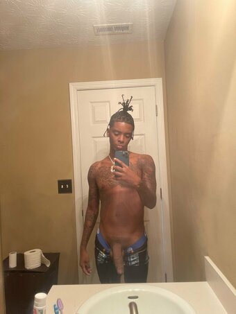 datwayaton Nude Leaks Photo 18