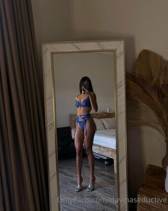 davinaseductive / basicinchicc / davina.hot Nude Leaks OnlyFans Photo 17