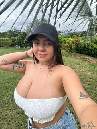 daysidalores Nude Leaks Photo 21