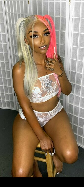 DayWithAsh / Ashley Bautista / missyoungash Nude Leaks OnlyFans Photo 6