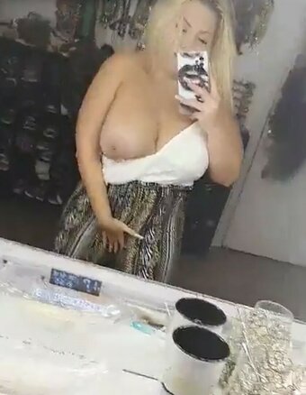 Dazzle Diva / Chevelle Yvette / dazzle__divas Nude Leaks Photo 3