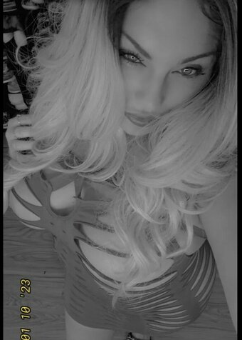 Dazzle Diva / Chevelle Yvette / dazzle__divas Nude Leaks Photo 23