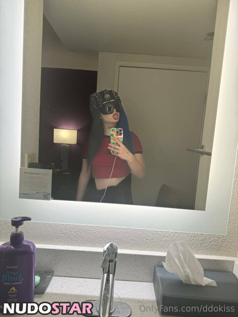 ddokiss Nude  32