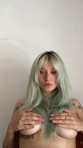 deadann / dead_ann Nude Leaks OnlyFans Photo 21
