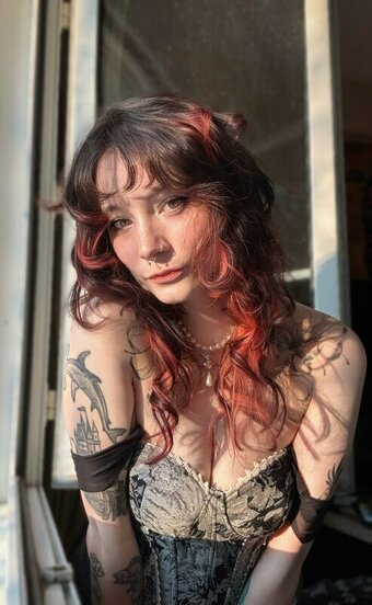 DeadMiette / https: Nude Leaks Photo 2